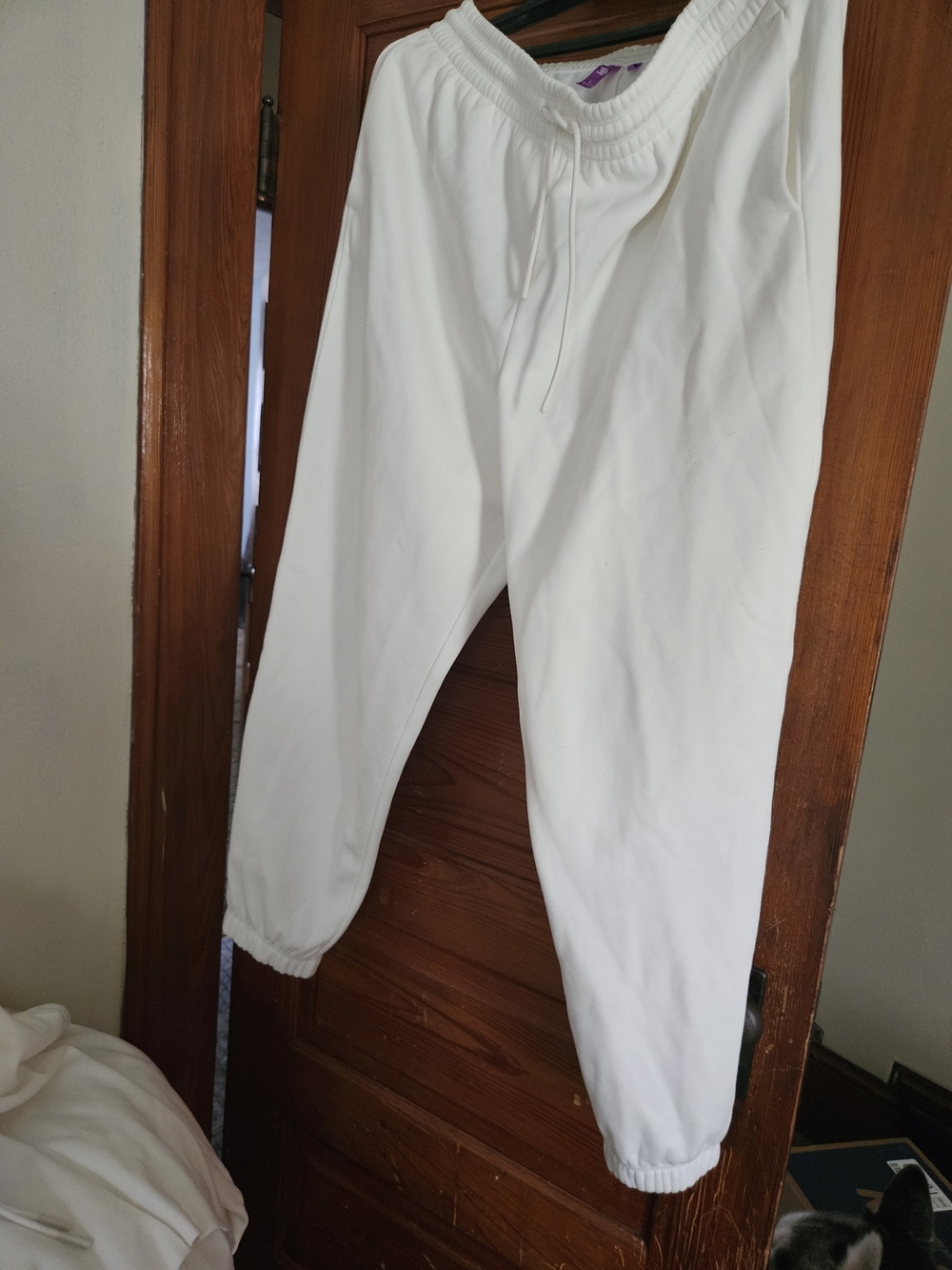 YITTY White Drawstring Track Joggers